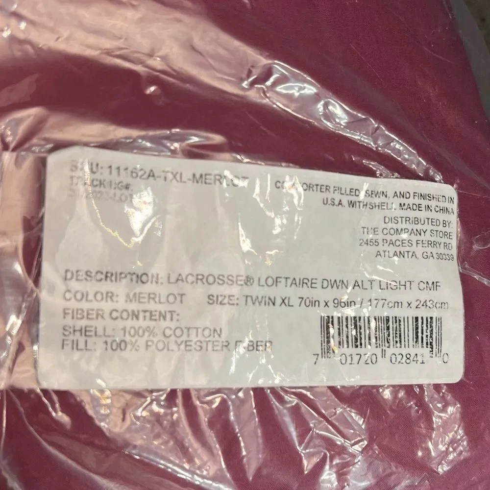 The Company Store LoftAIRE Down Alt Light Comforter in Merlot, Twin XL, NEW!